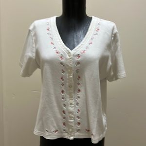 Liz Claiborne ivory floral embroidered button down top large